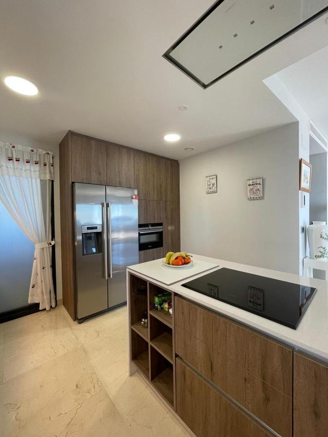 Sunset Waves Benidorm Julieta Vistas Al Mar Premium 200 Mt2 Con Jacuzzi En Terraza Leilighet Eksteriør bilde