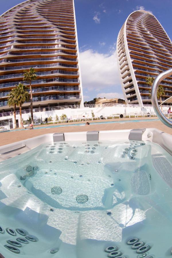 Sunset Waves Benidorm Julieta Vistas Al Mar Premium 200 Mt2 Con Jacuzzi En Terraza Leilighet Eksteriør bilde